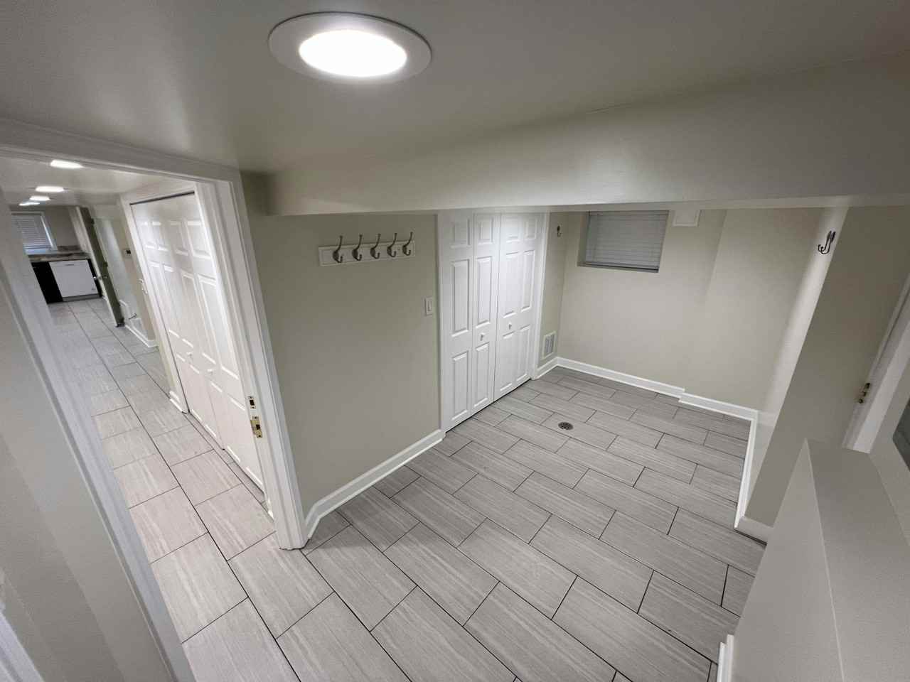 4233 North Central Park Avenue, Unit G - Photo 3 of 15