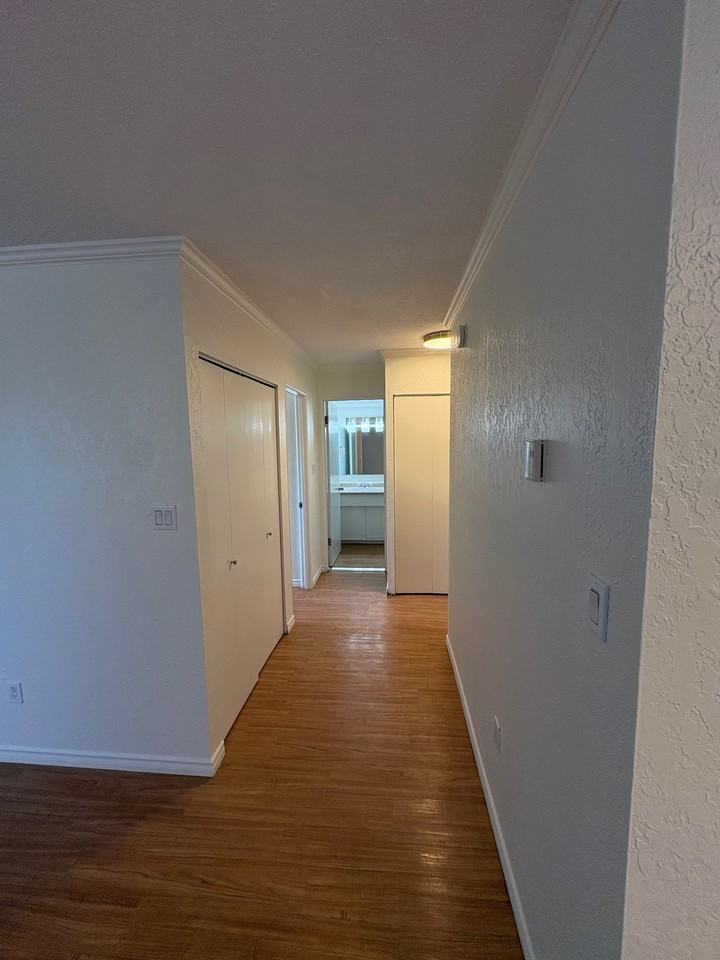 1111 Hillside Ave #201 - Photo 6 of 11