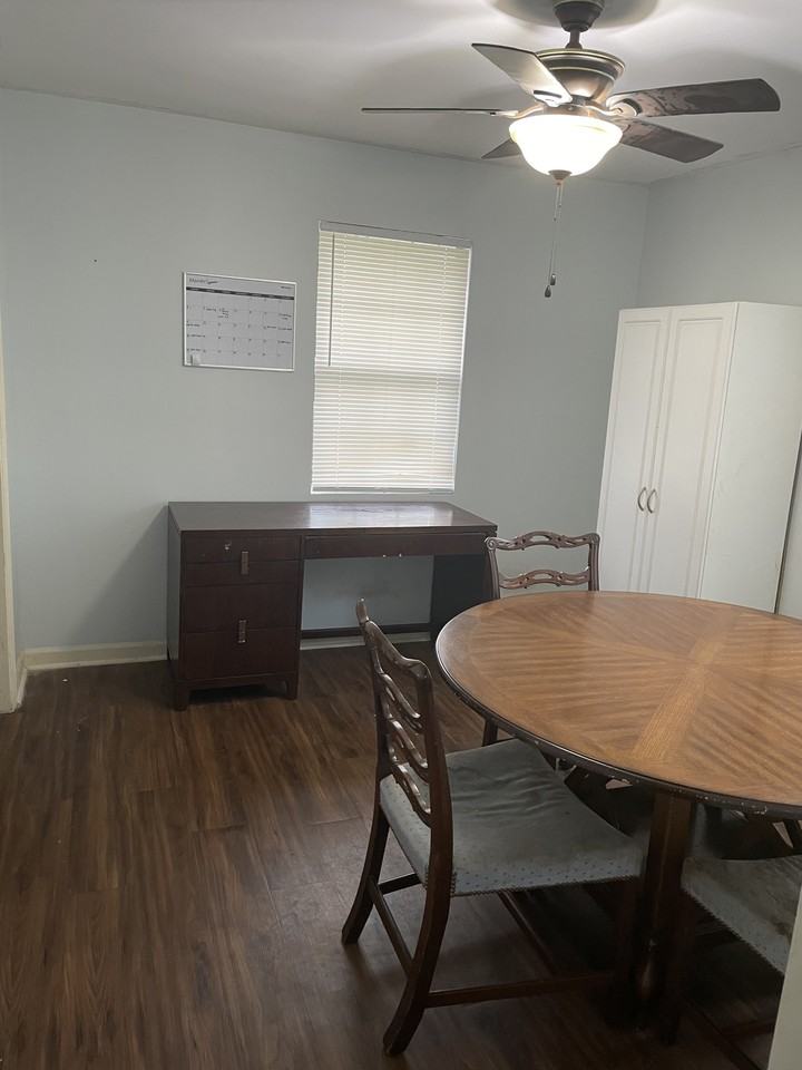 4223 Rose Hill Dr #NA - Photo 2 of 20
