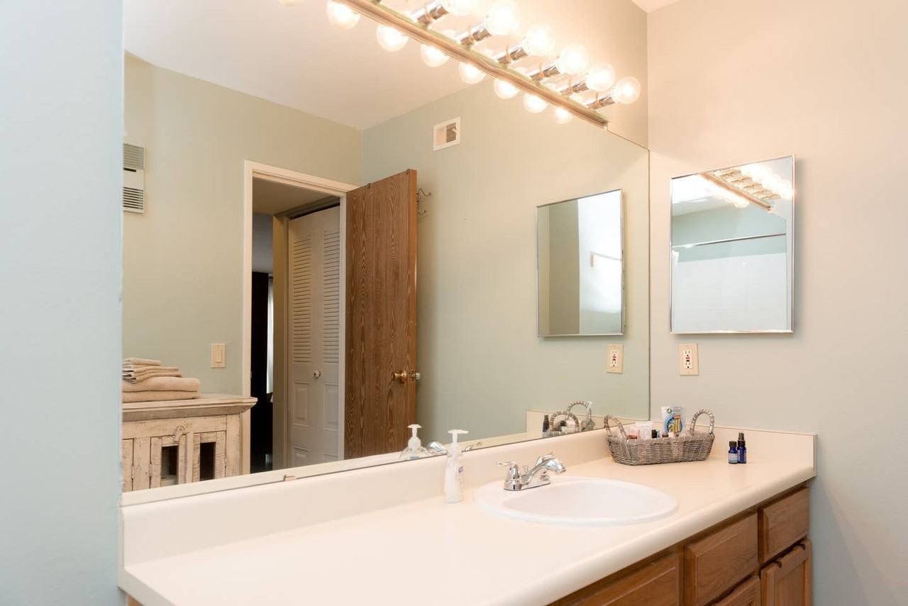 3330 South Ammons Street, Unit Bld 10 Unit 207 - Photo 3 of 14