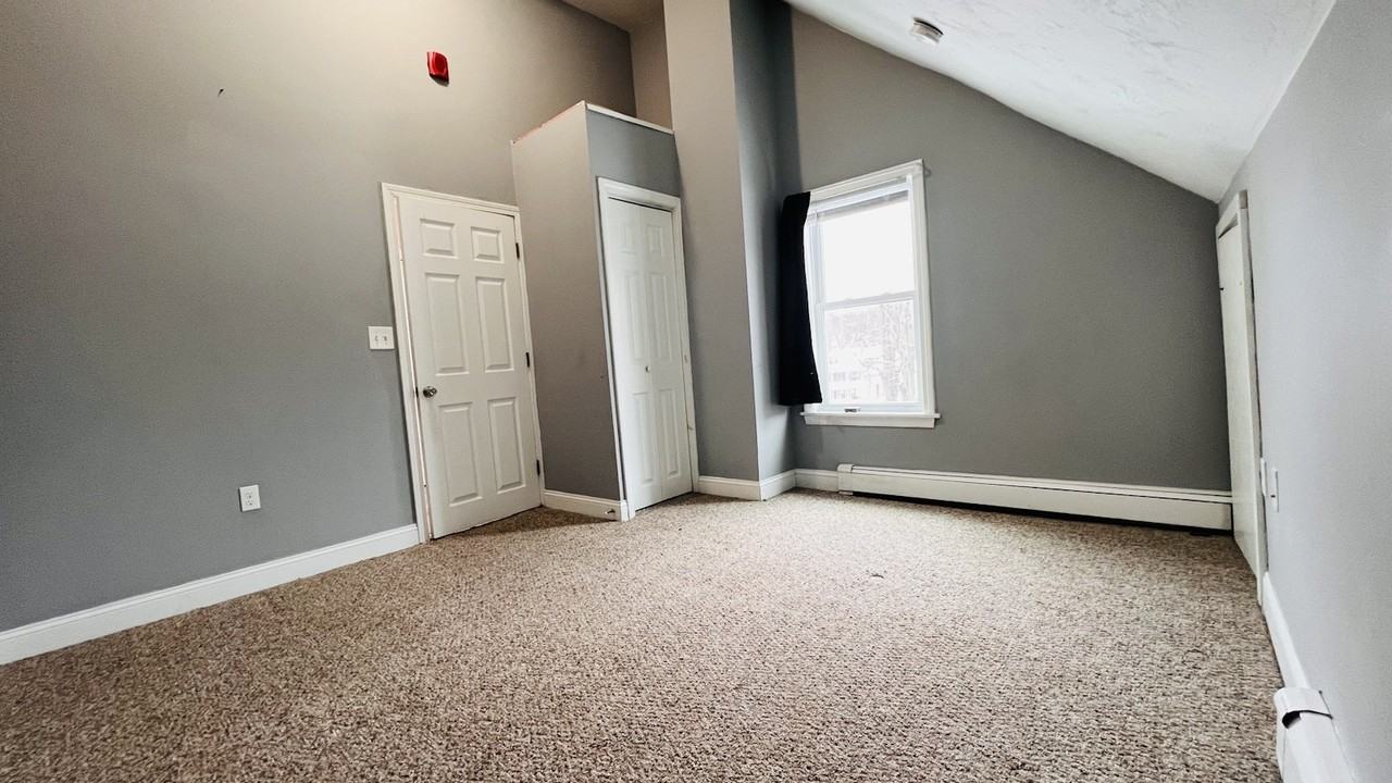 251 Copeland Street, Unit C - Photo 7 of 8