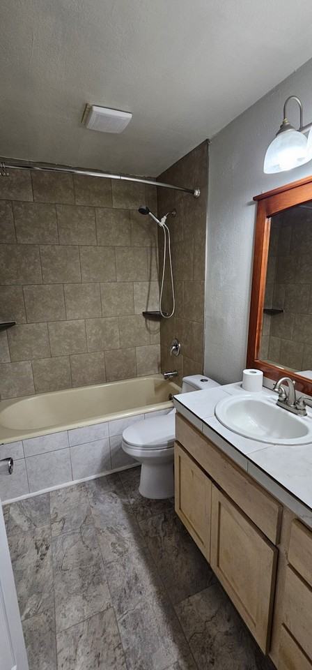 2414 N Atlantic St - Photo 5 of 10