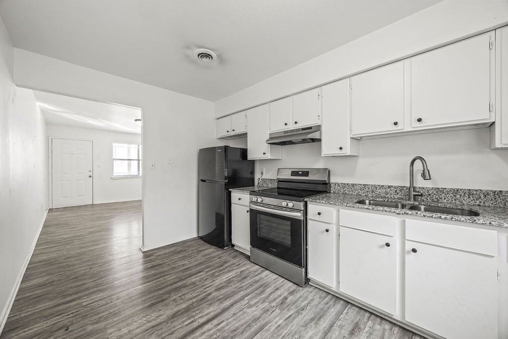 1931 W Deane St #U - Photo 7 of 19