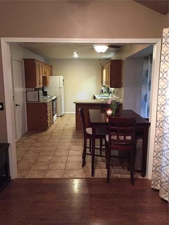 1416 E Briarcliff St - Photo 4 of 7