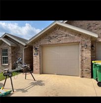 867 Oakwood Ln - Photo 1 of 1