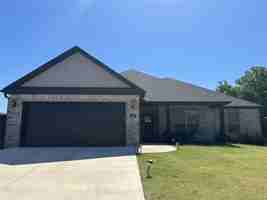 featured image of 204 Vicks Cir
