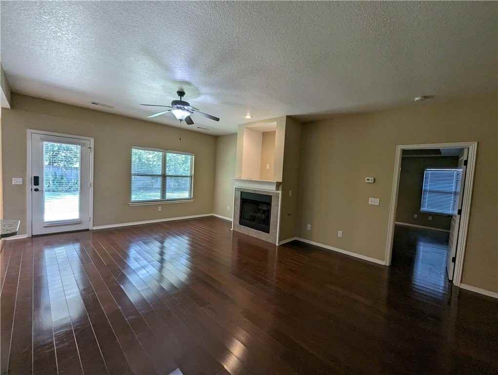 1417 S Blue Willow Ave - Photo 5 of 34