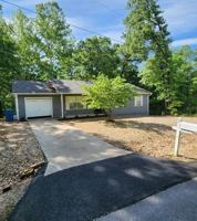 featured image of 7 Claypole Ln