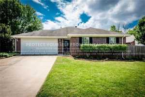featured image of 955 S Regency Dr