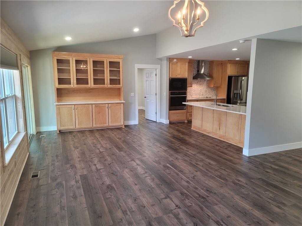 3 Ashton Cir - Photo 4 of 28