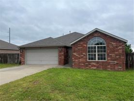 121 Willow Dr - Photo 1 of 1