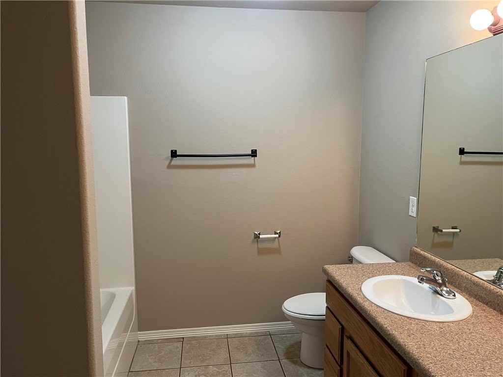 121 Willow Dr - Photo 6 of 8