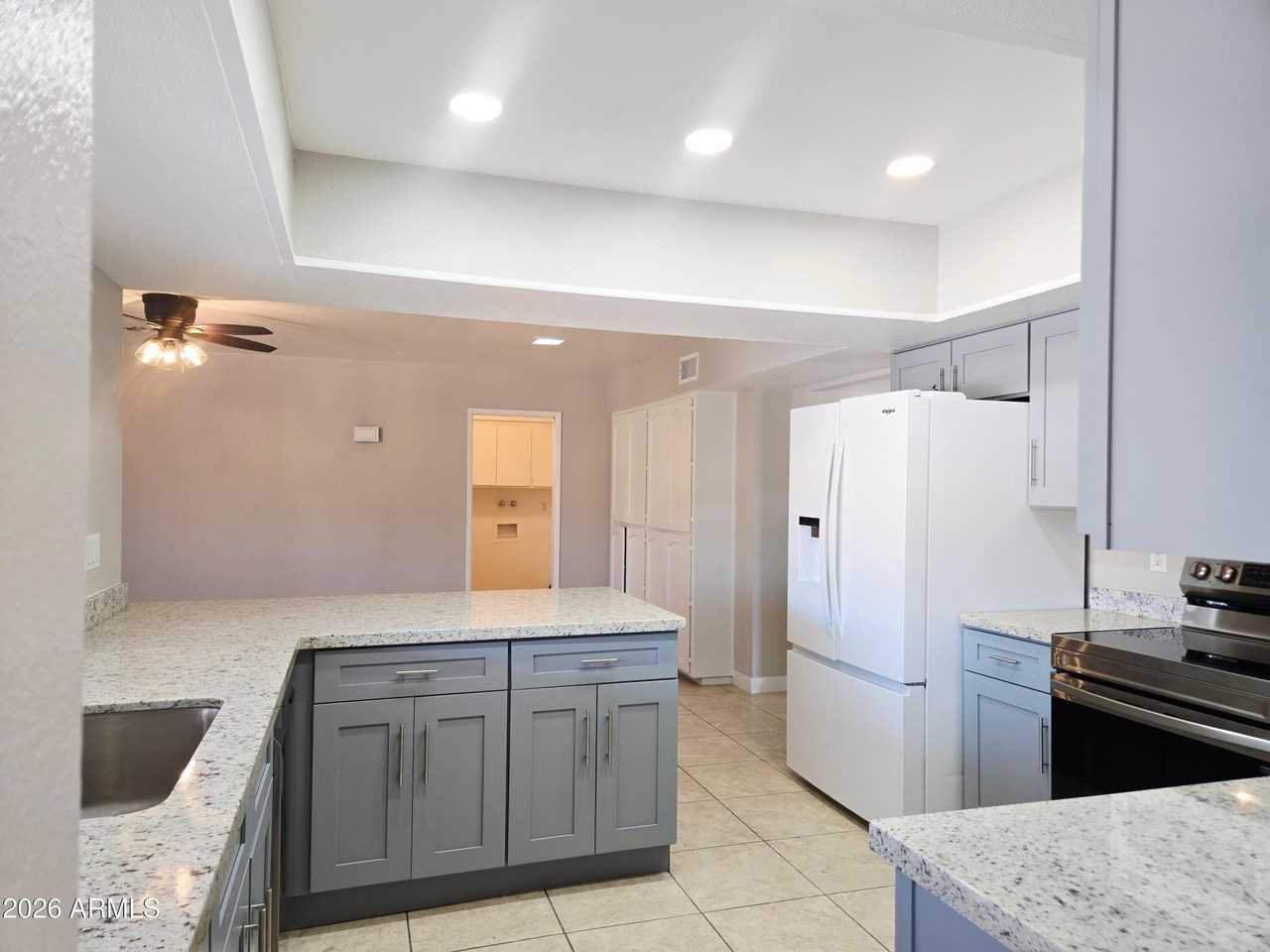 5132 W Las Palmaritas Dr - Photo 2 of 31