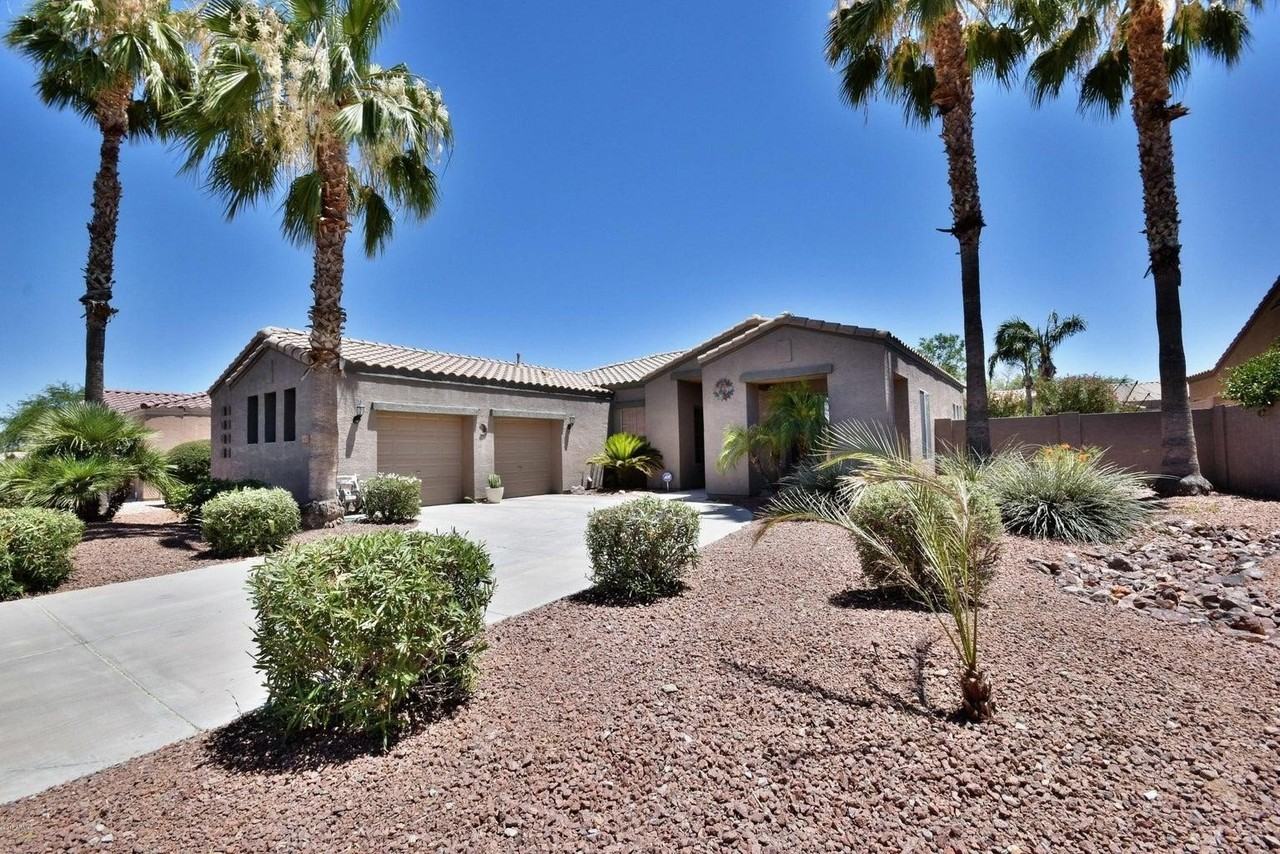 483 W Carob Dr - Photo 2 of 32