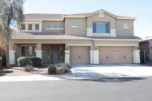 featured image of 2413 E Park View Ln