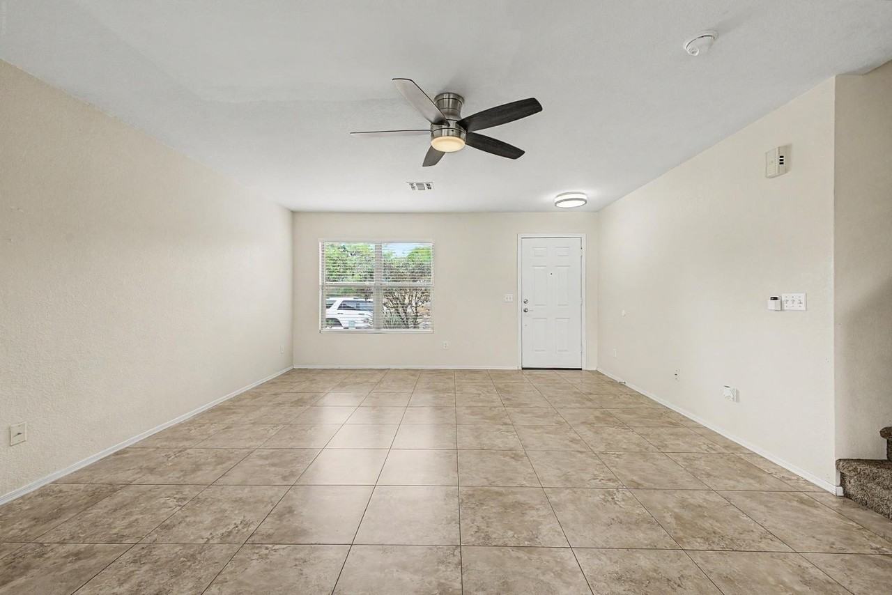 7500 E Deer Valley Rd #86 - Photo 7 of 32