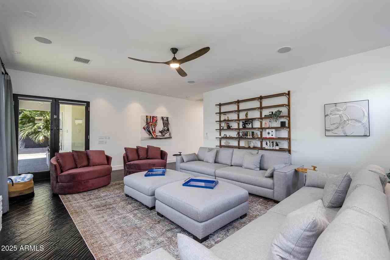 4514 N 35th Pl - Photo 3 of 47