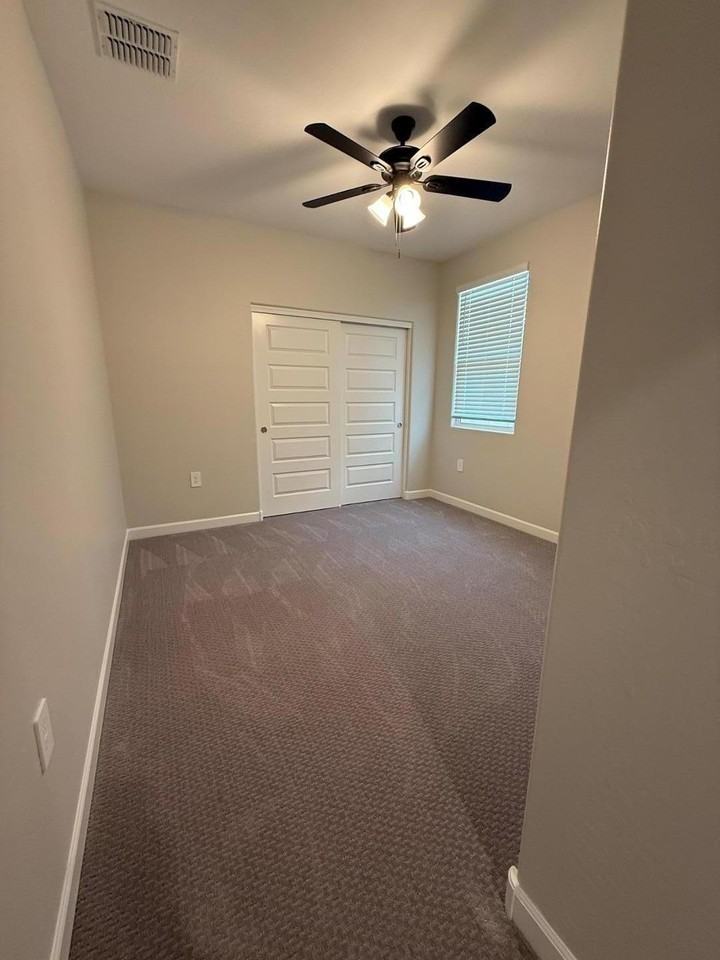 2229 W Starfire Ave - Photo 4 of 9