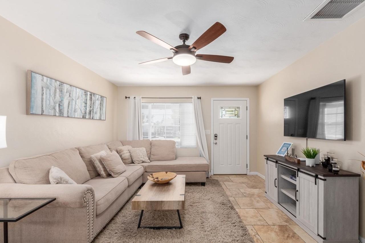 7754 E Catalina Dr - Photo 3 of 25