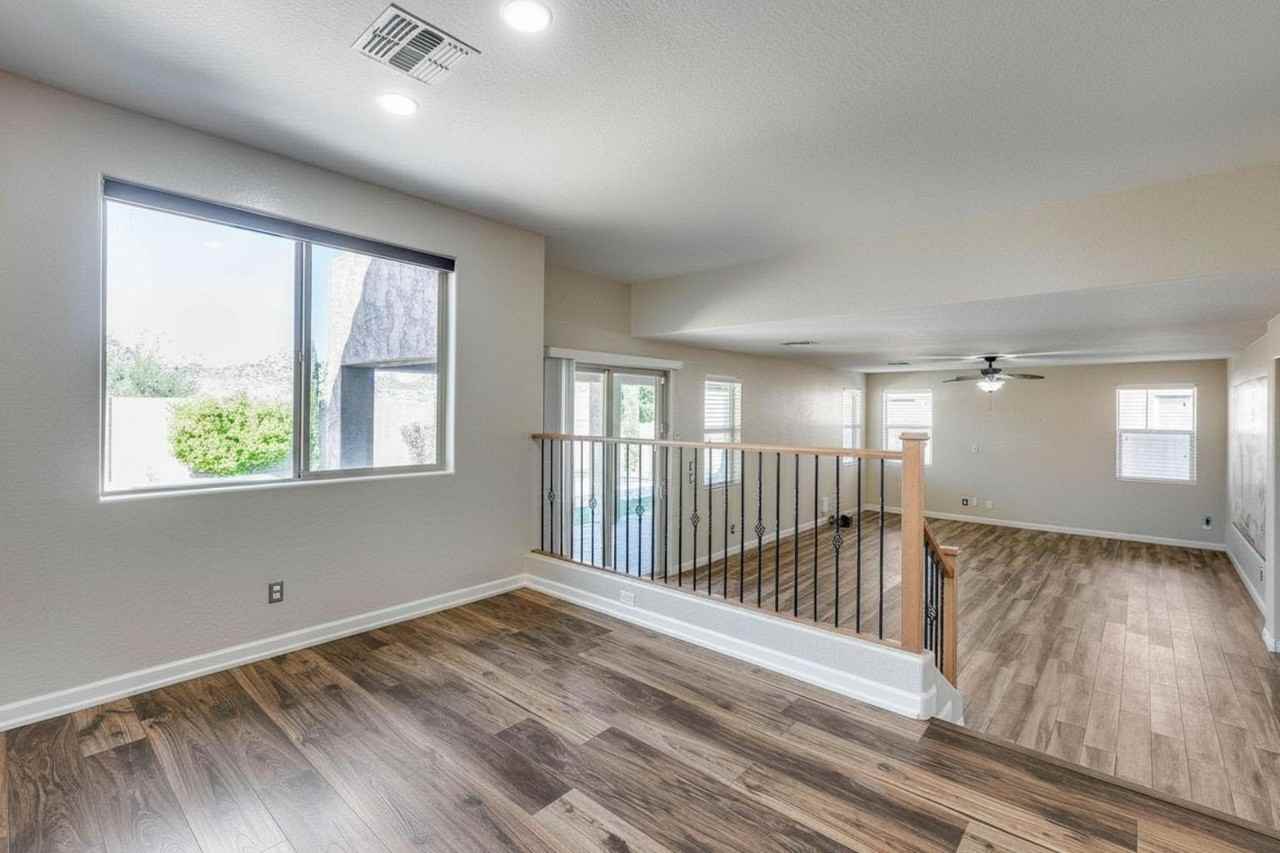 5826 W Plum Rd - Photo 7 of 20