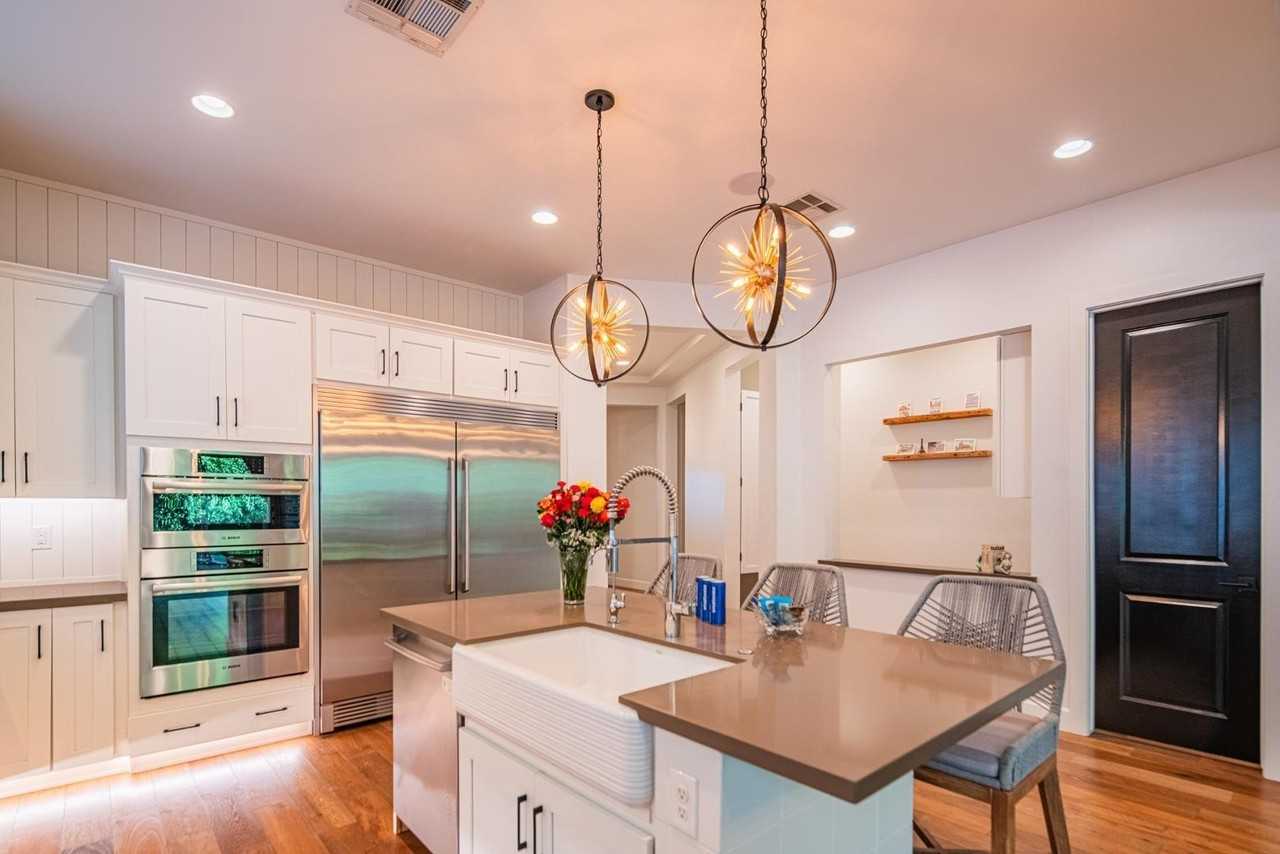 3850 E Crittenden Ln - Photo 6 of 38