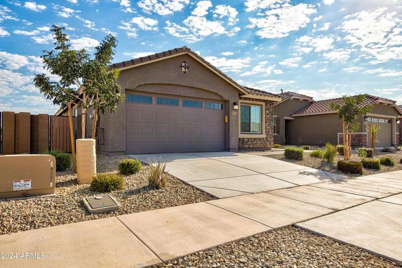 17036 W Artemisa Ave - Photo 4 of 19