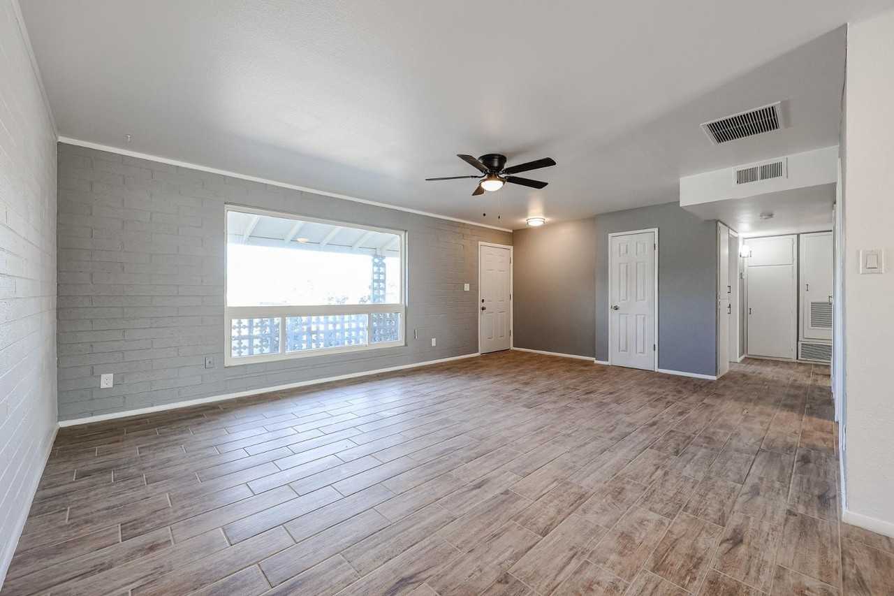 11417 N Hacienda Dr - Photo 3 of 41