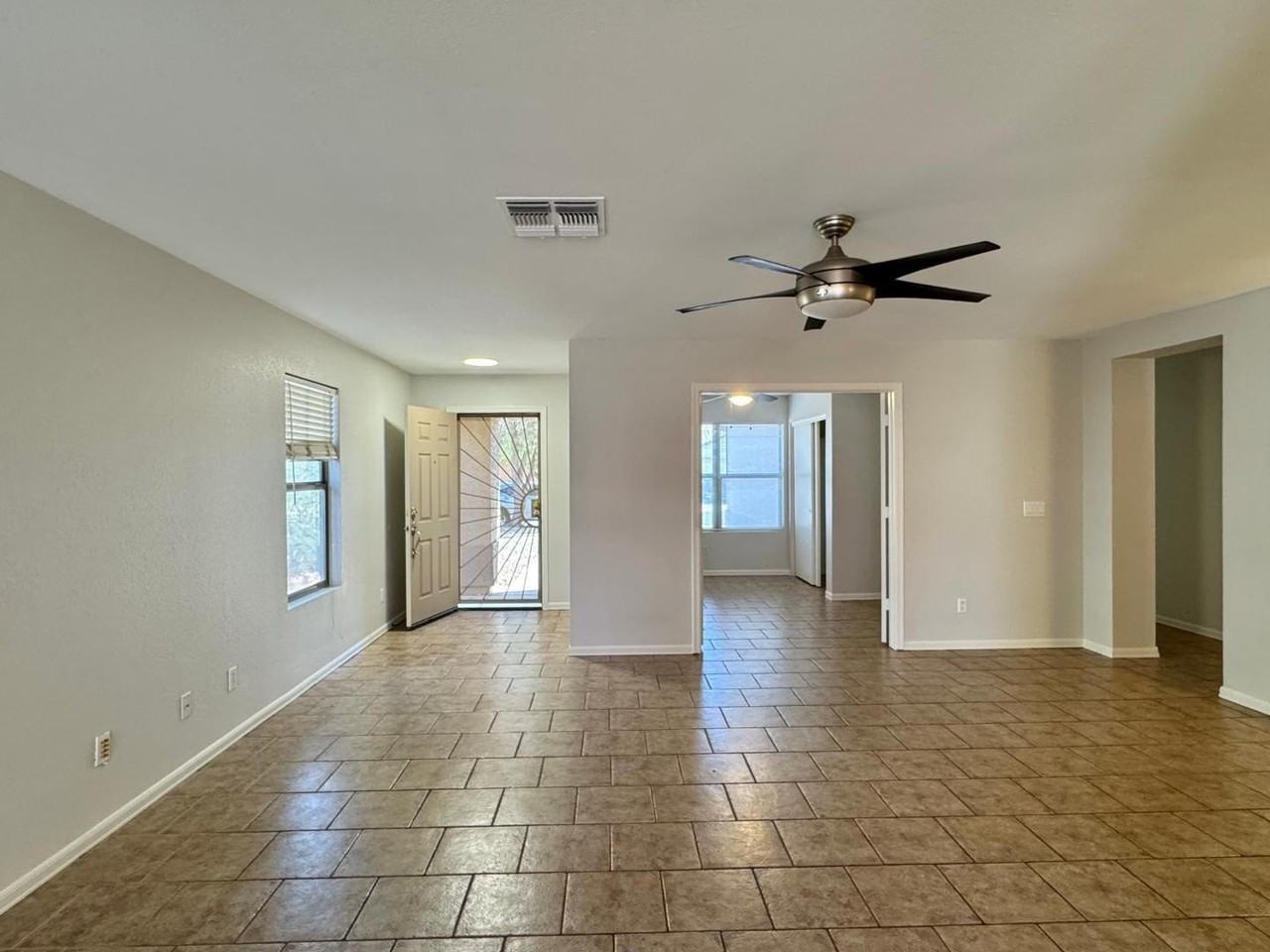 15672 W Port Au Prince Ln - Photo 6 of 18