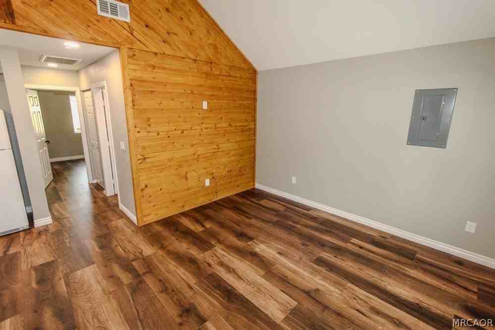 925 Coy Ln Drive #B - Photo 3 of 20