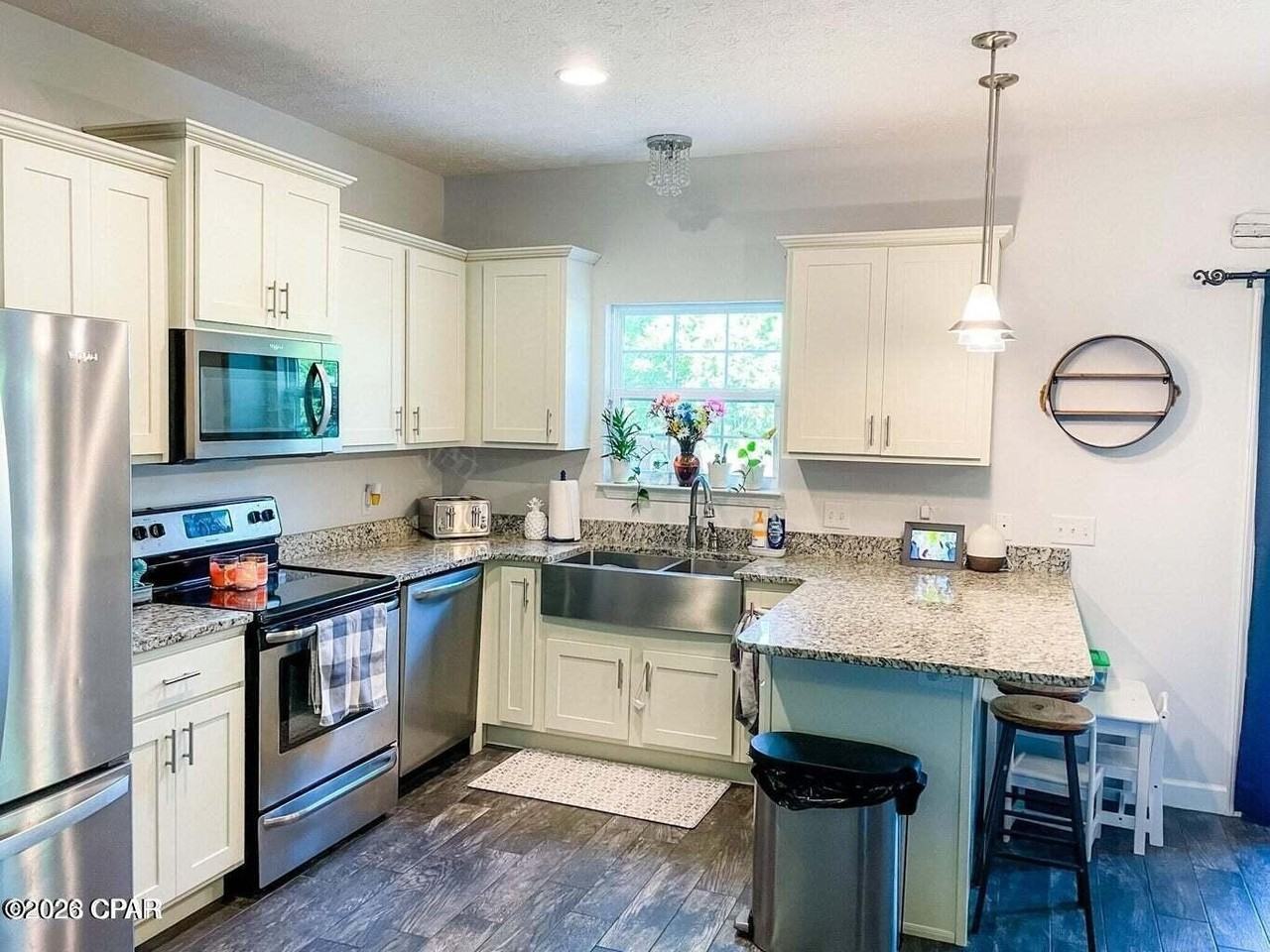 2417 Causeway Manor Ct - Photo 4 of 19
