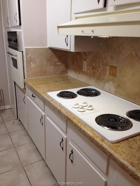 108 Moss St - Photo 5 of 17
