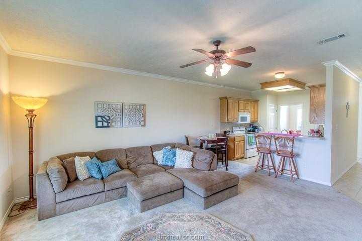 1000 Gardenia St - Photo 4 of 24