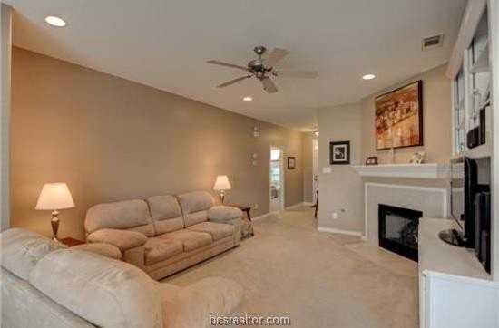 3306 Fredrick Ct - Photo 3 of 12
