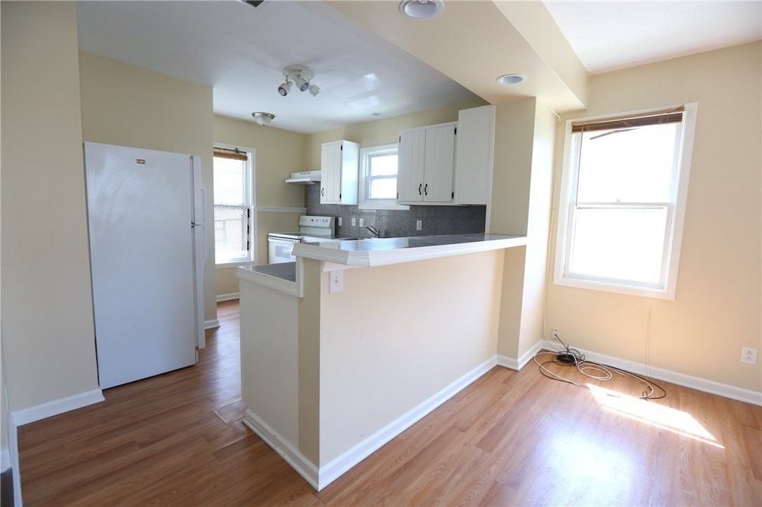733 University Ave #3 - Photo 5 of 24