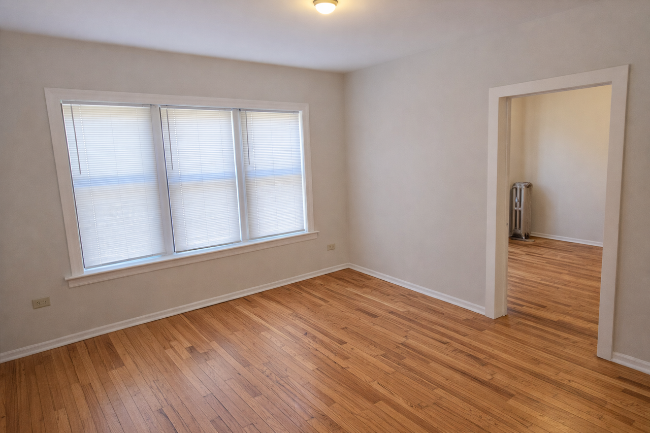 6700 S Merrill Ave #3W - Photo 5 of 7