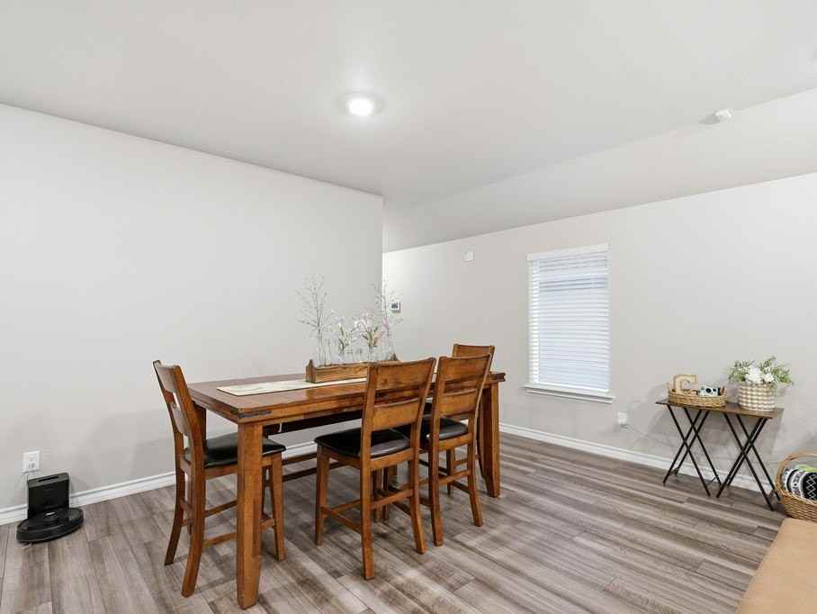 106 Montego Dr - Photo 3 of 23