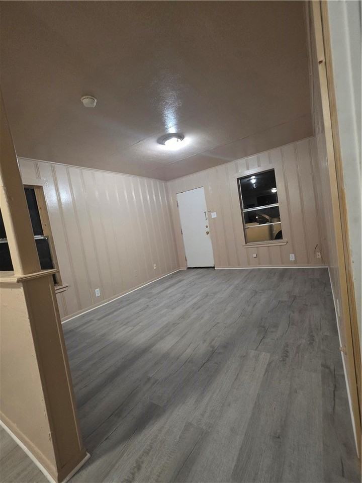 408 N Live Oak St - Photo 4 of 7