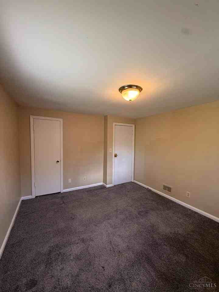 5843 Monfort Hills Ave #2 - Photo 6 of 7