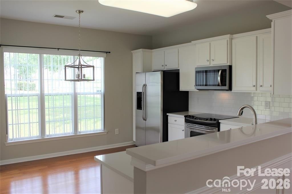 17534 Hawks View Dr - Photo 4 of 30