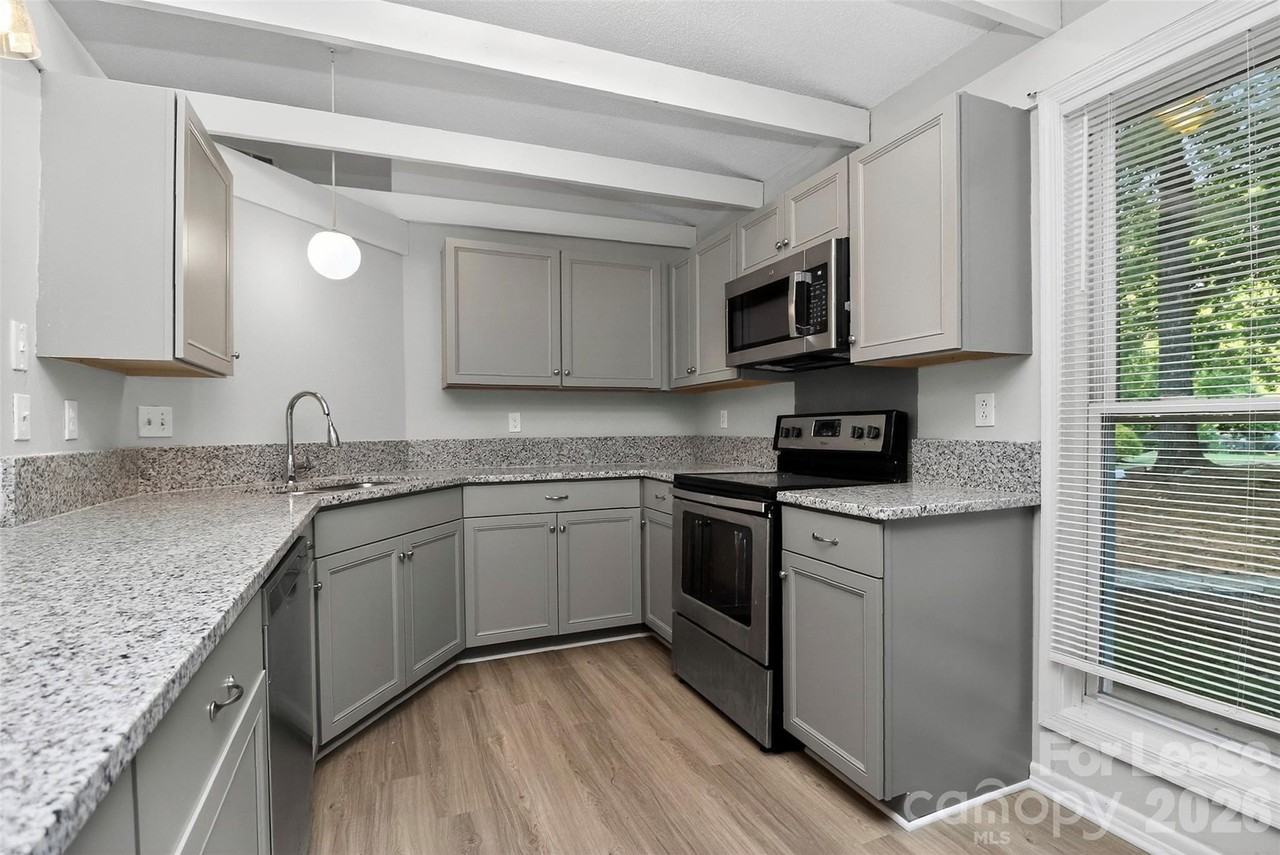 6300 Dwightware Blvd - Photo 4 of 16