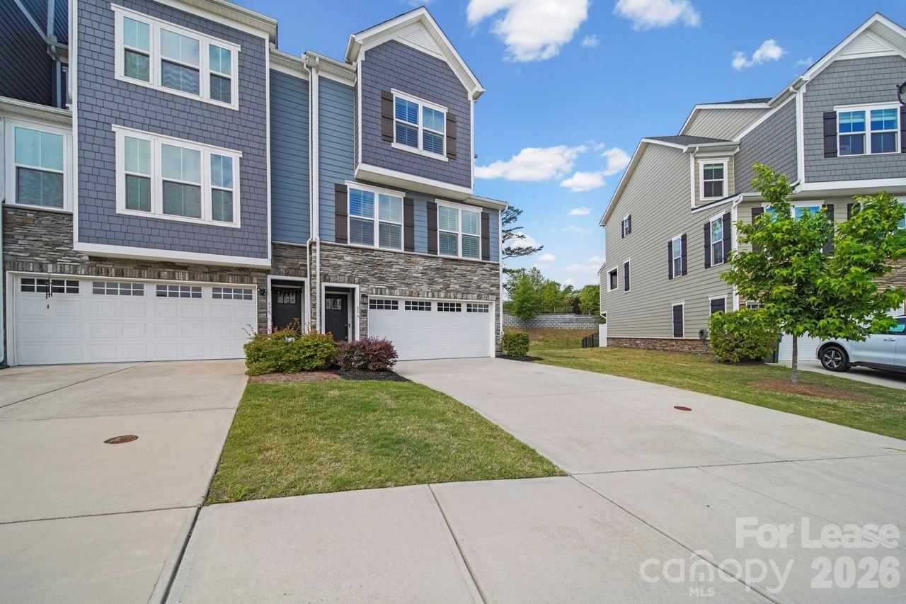 636 Crudent Rd - Photo 2 of 41
