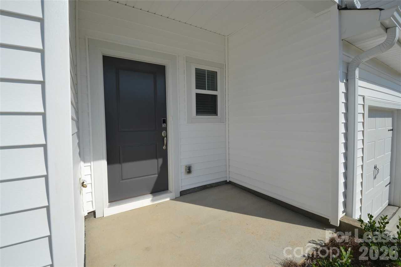 3640 Backwater St - Photo 3 of 41