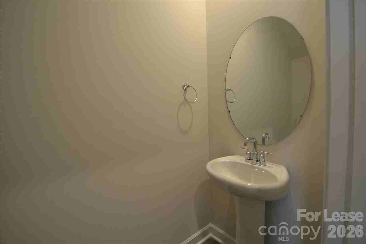 3640 Backwater St - Photo 4 of 41