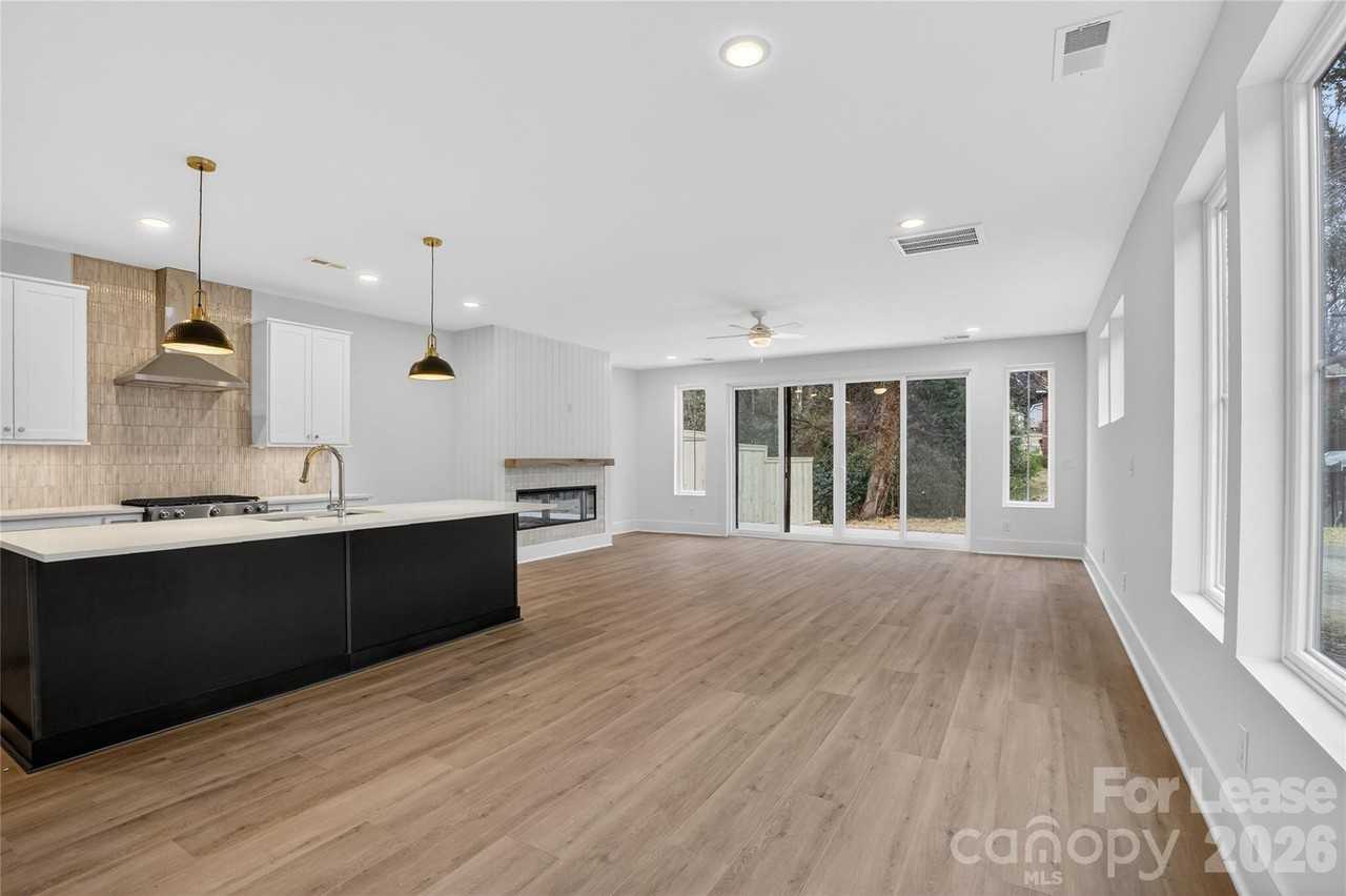 1315 Condon St - Photo 3 of 12