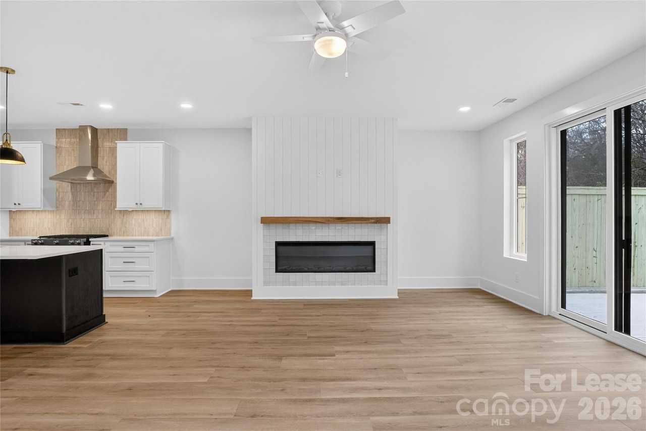 1315 Condon St - Photo 4 of 12