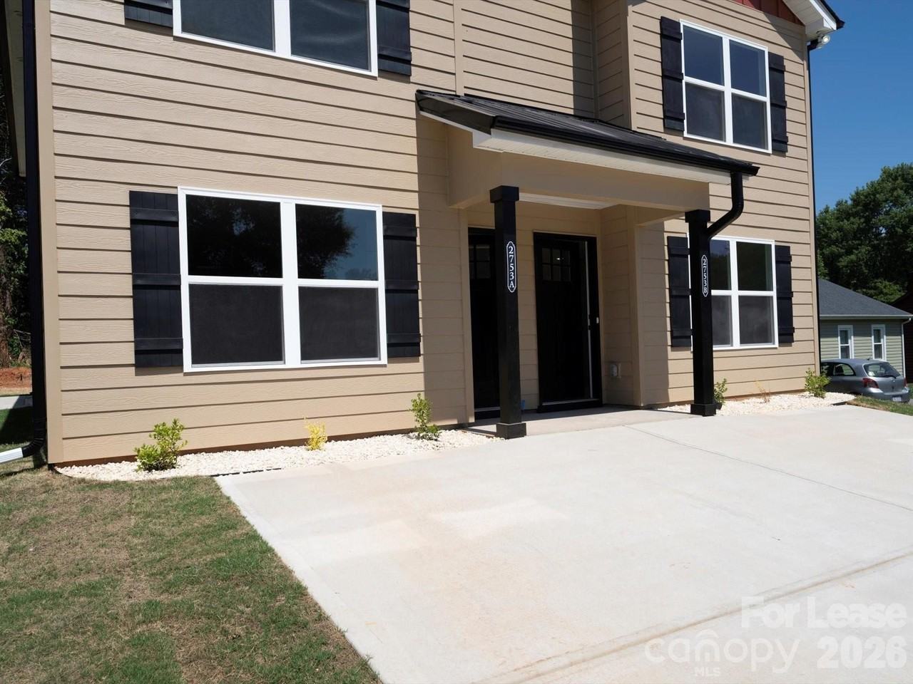 2753 34th Street Pl Ne #A - Photo 4 of 27