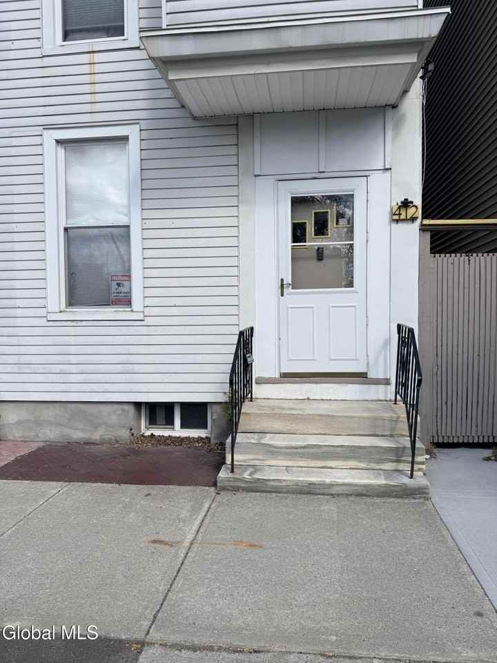 412 2nd St #1 - Photo 2 of 22