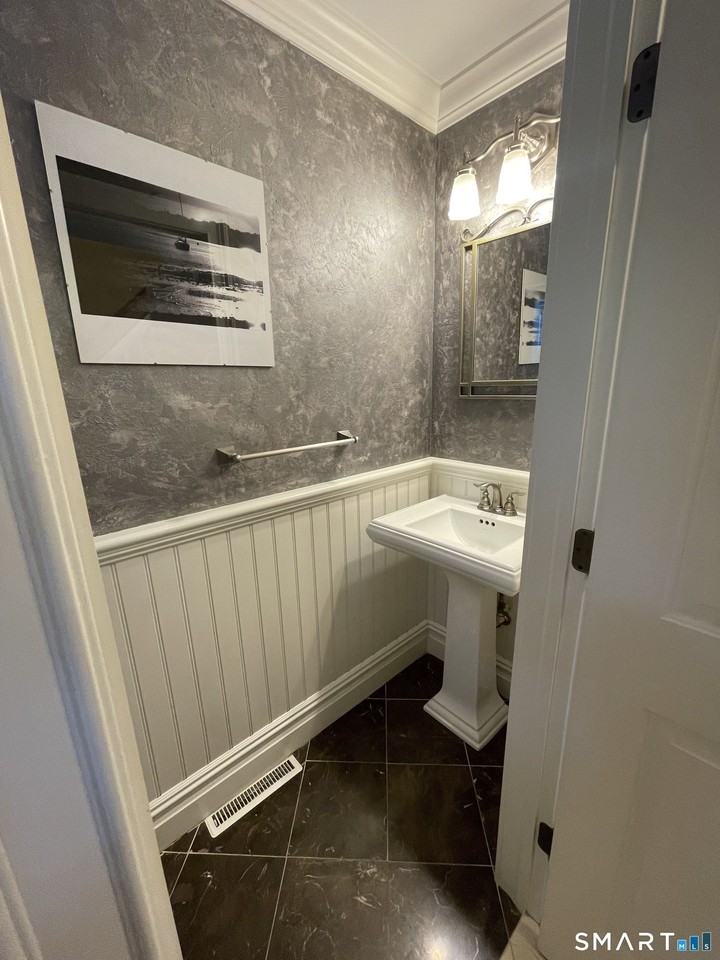 15 Ferris Ave #C - Photo 6 of 13