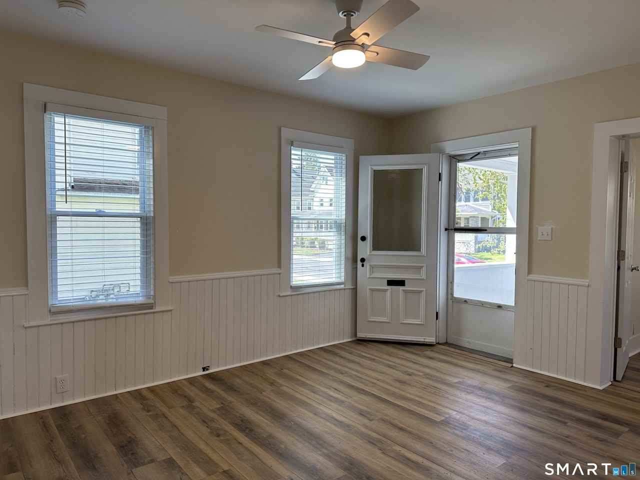 46 Holbrook St - Photo 3 of 8