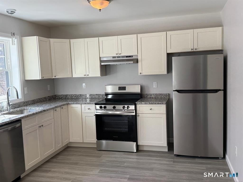550 High St #2 - Photo 2 of 19